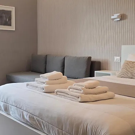 Domus Paolina Ostiense 아파트